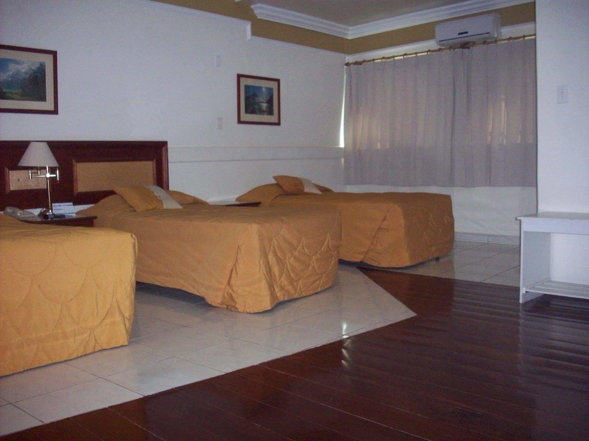 Tamareiras Park Hotel Убераба Экстерьер фото
