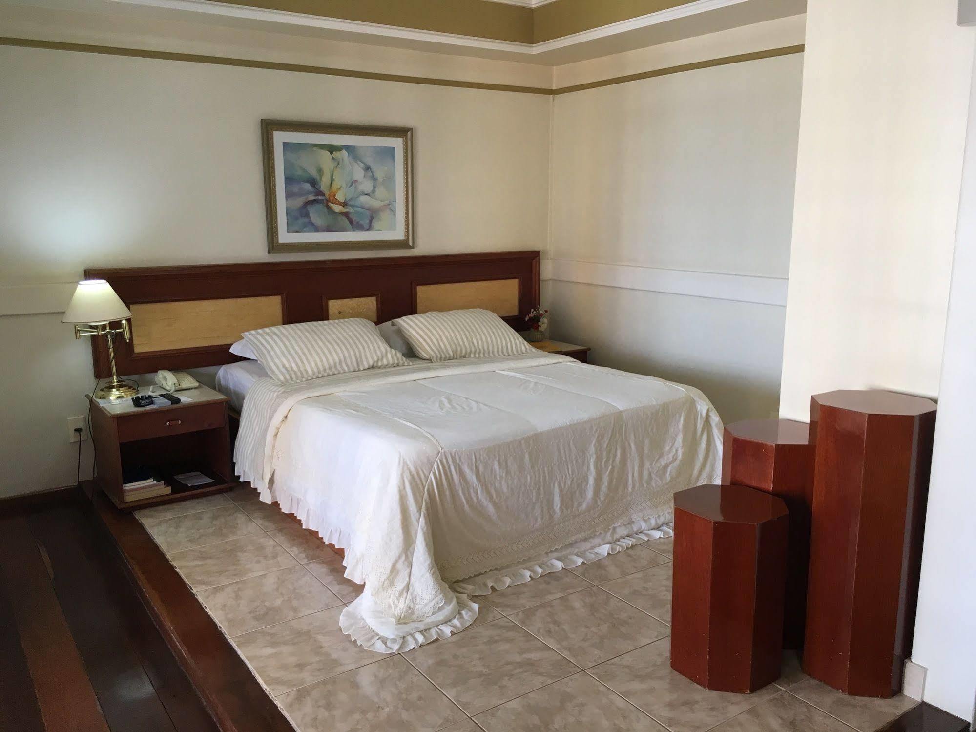 Tamareiras Park Hotel Убераба Экстерьер фото